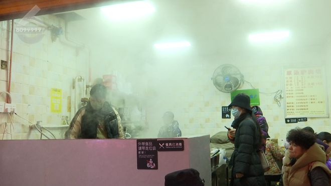 融！这些御寒姿势总有一款适合你PG麻将胡了2试玩热腾腾、暖融(图19)