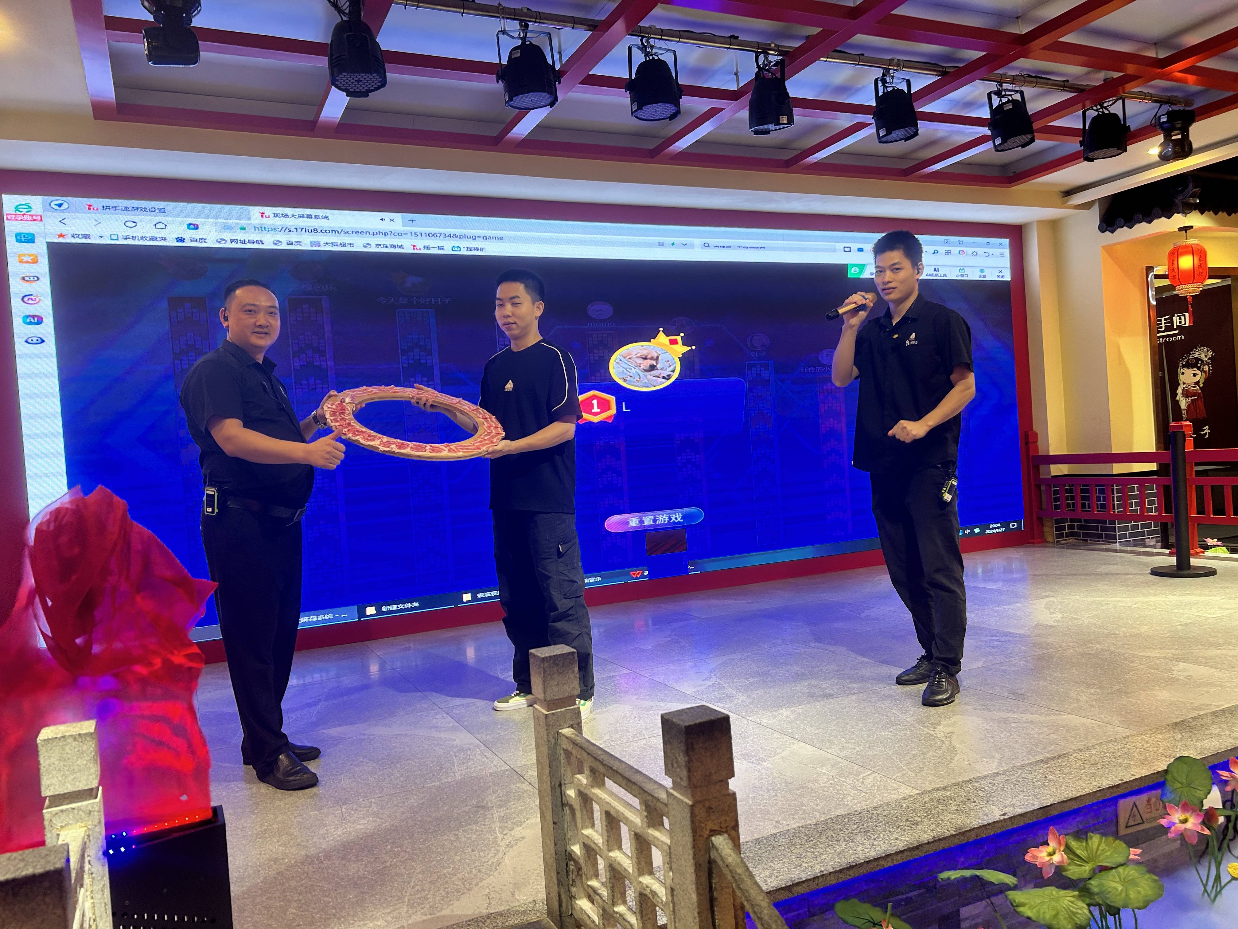 人均50元!成都这5家地道川渝火锅本地人排队也要吃(图2) 人均50元!成都这5家地道川渝火锅本地人排队也要吃(图2)